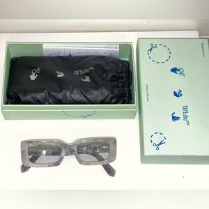 OFF - WHITE “Arthur Square Sunglasses”